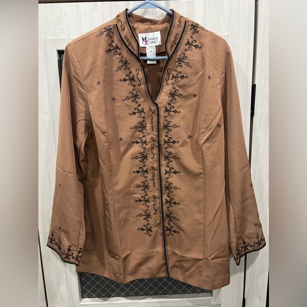 Maggie Sweet Women’s Blouse
